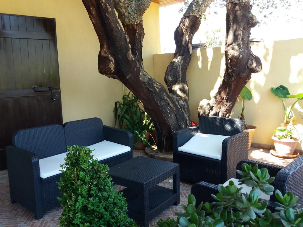 S'Arriali Ranch Guest House Iglesias Exterior photo