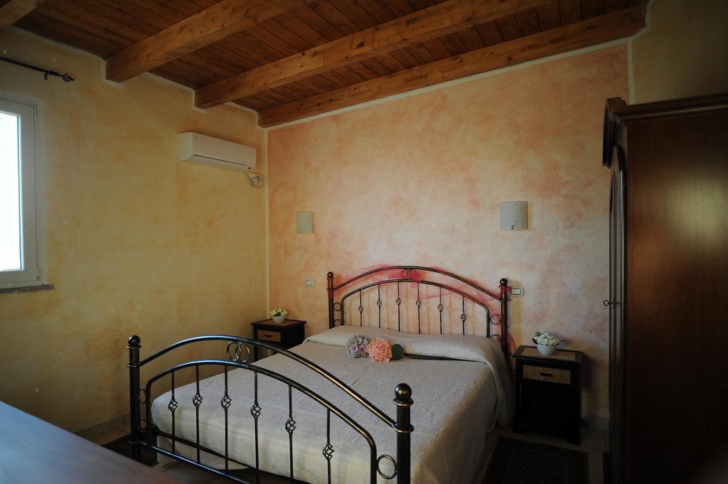 S'Arriali Ranch Guest House Iglesias Exterior photo